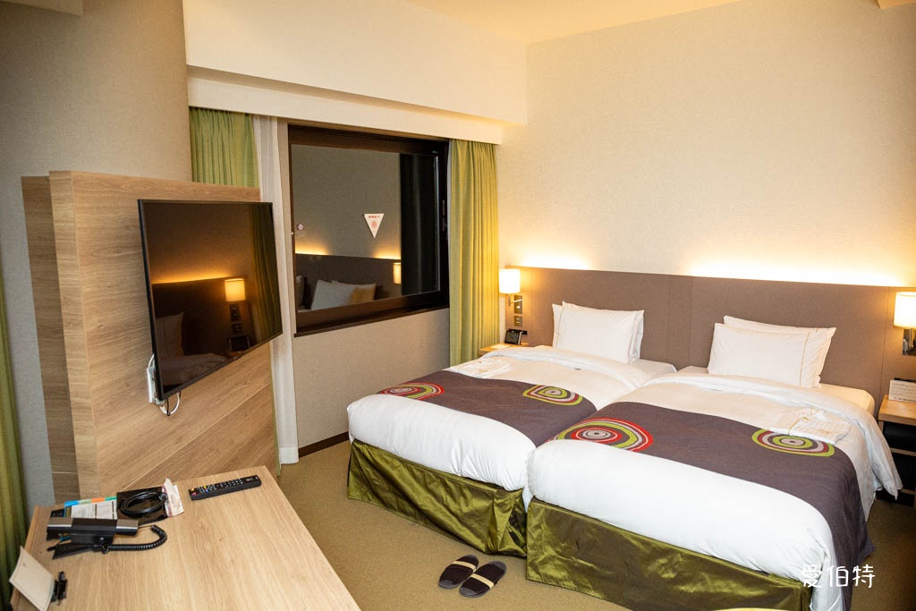 福岡住宿推薦｜福岡皇家花園飯店，博多站步行5分鐘行李寄放服務 @愛伯特