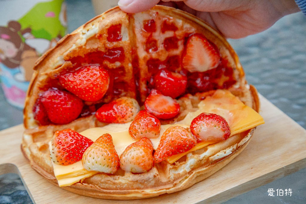 中壢小木屋鬆餅中央大學店|菜單,鹹甜鬆餅,炸物飲品都好吃 @愛伯特