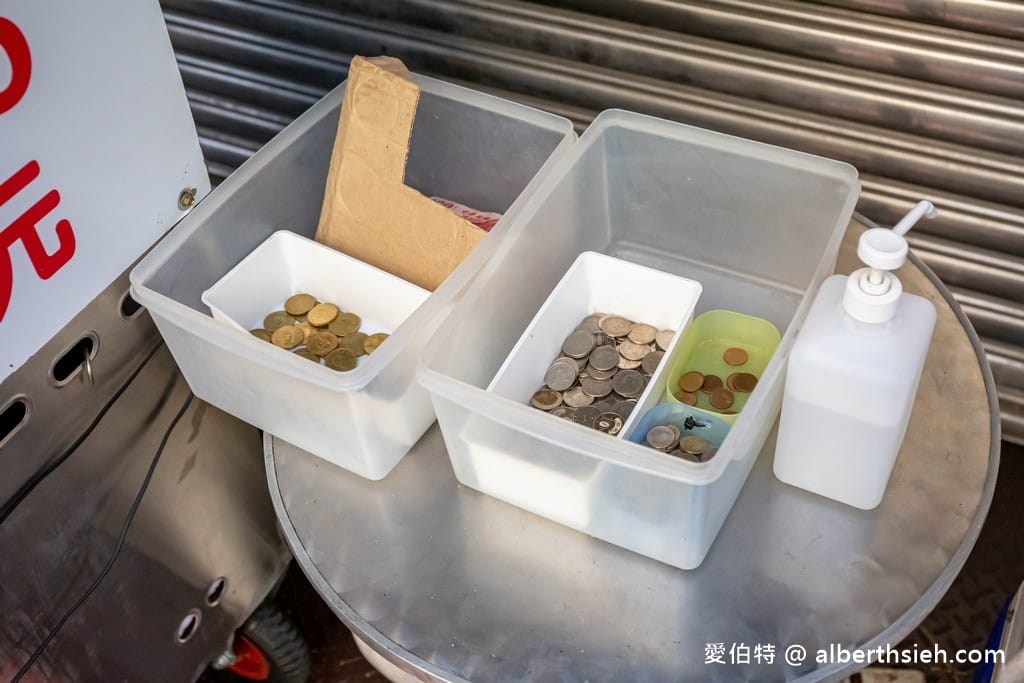 阿瑛潤餅|新竹城隍廟美食,在地人從小吃到大清脆爽口的美味潤餅 - 第11張圖 阿瑛潤餅|新竹城隍廟美食,在地人從小吃到大清脆爽口的美味潤餅