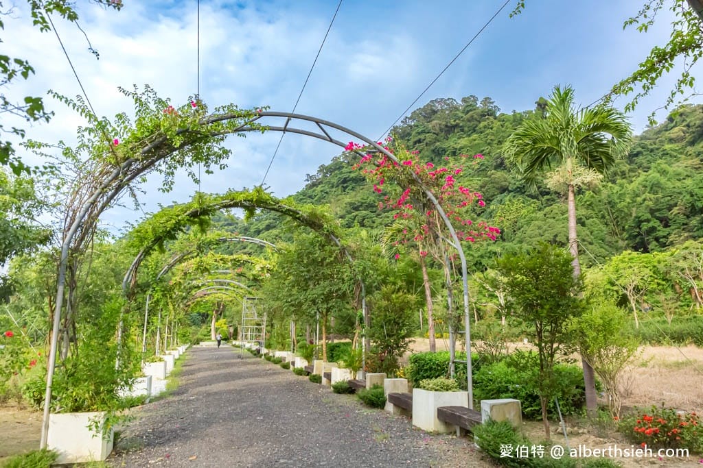 鳶山紅樓｜三峽無菜單合菜餐廳，高CP值超豪華景觀，家庭聚餐