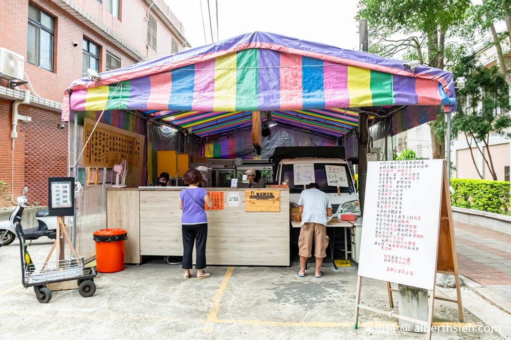 桃園平鎮義興公園臭豆腐｜在地人推薦隱藏版的爆汁臭豆腐