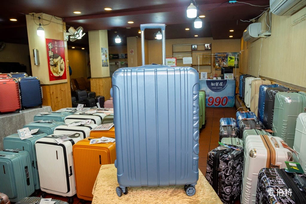 2025桃園龍潭加賀屋行李箱工廠直營特賣會｜登機箱990元起，一年保固，終身保修