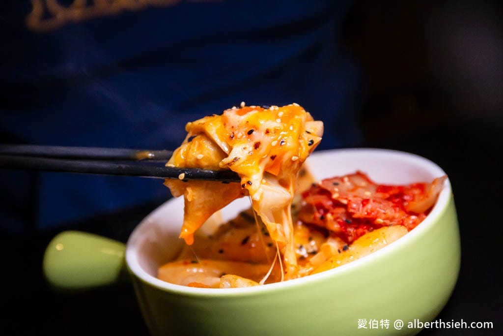 桃園韓歐尼慈文店｜石鍋拌飯必點，小菜無限續隨你吃，附有停車場