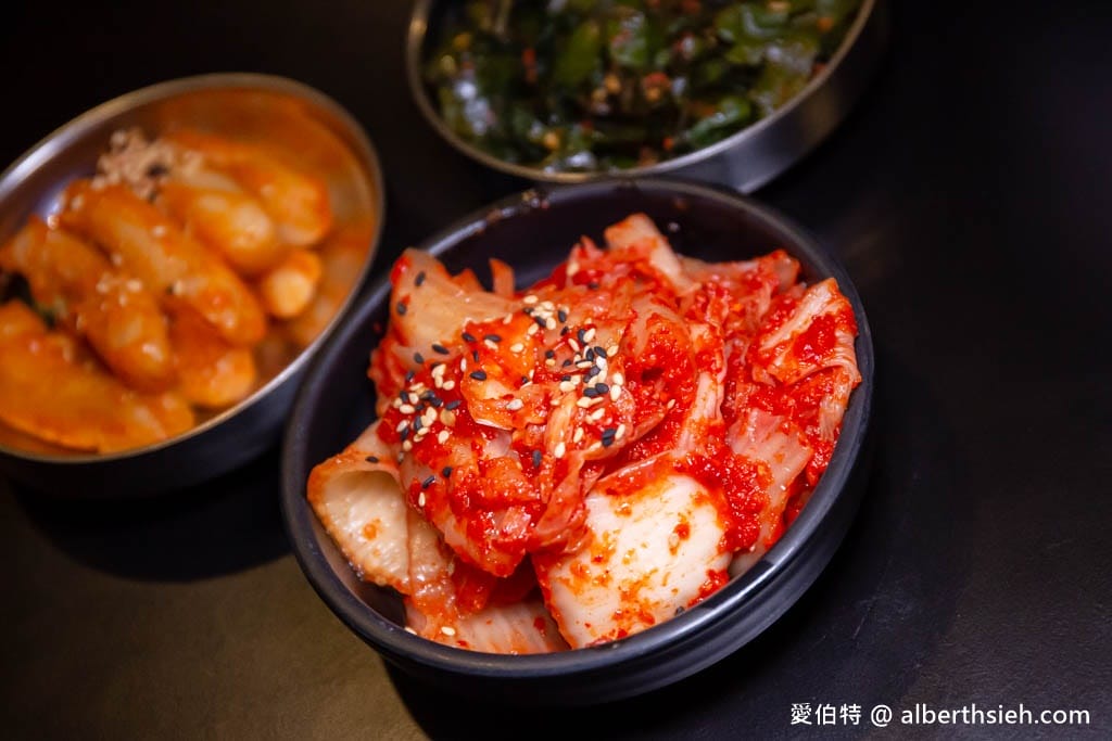 桃園韓歐尼慈文店｜石鍋拌飯必點，小菜無限續隨你吃，附有停車場