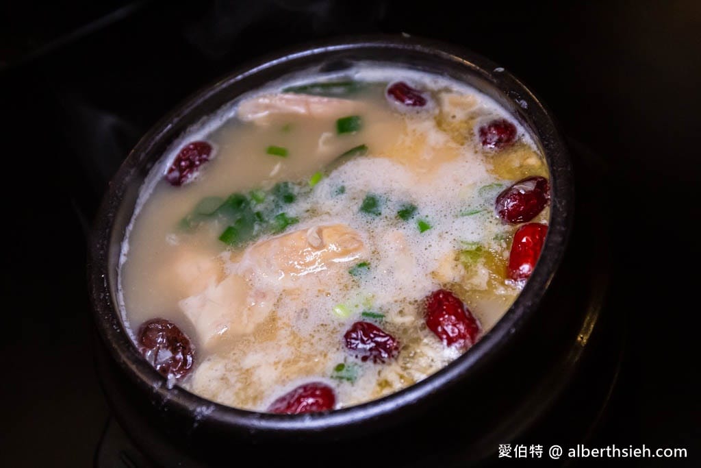 桃園韓歐尼慈文店｜石鍋拌飯必點，小菜無限續隨你吃，附有停車場
