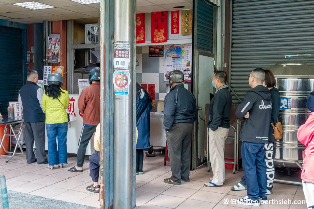 大林水煎包｜桃園後站早餐推薦，內餡豐富大排長龍，一週只賣四天