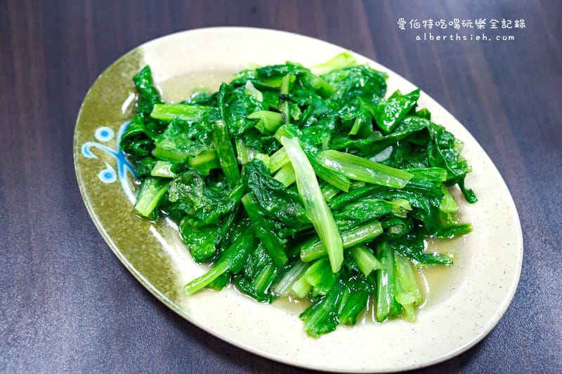 小木屋牛肉麵|50年歷史桃園後站超人氣排隊麵食館,牛肉超軟嫩 - 第21張圖 小木屋牛肉麵|50年歷史桃園後站超人氣排隊麵食館,牛肉超軟嫩