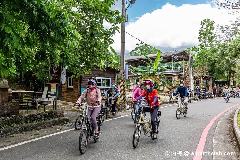花蓮鯉魚潭環潭自行車道｜東台灣最美單車路線，山林湖水圍繞