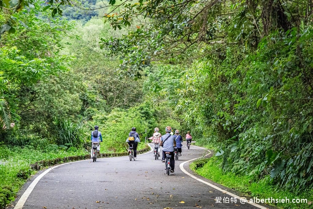 花蓮鯉魚潭環潭自行車道｜東台灣最美單車路線，山林湖水圍繞