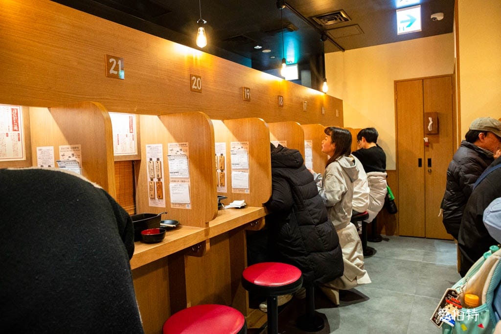 福岡必去景點|博多運河城,美食,必買品牌,水舞秀 - 第14張圖 福岡必去景點|博多運河城,美食,必買品牌,水舞秀