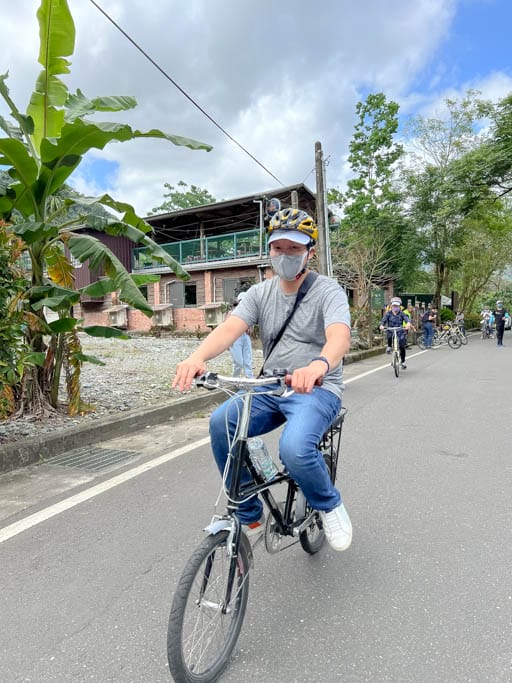 花蓮鯉魚潭環潭自行車道｜東台灣最美單車路線，山林湖水圍繞