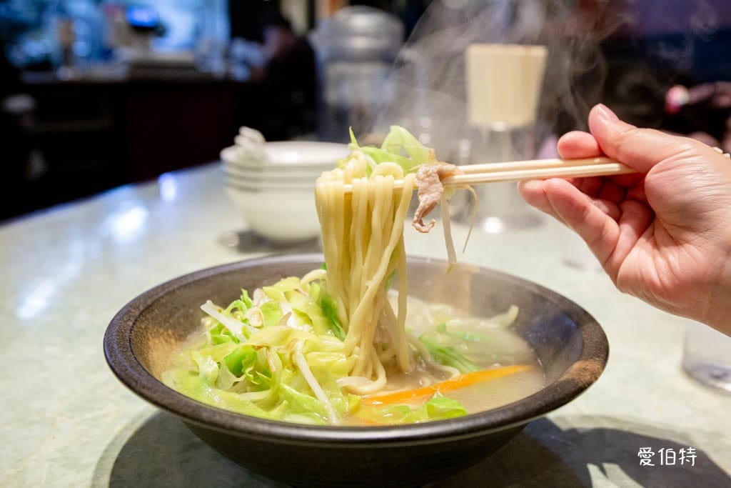 博多川端どさんこ拉麵本店｜九州福岡美食，傳承50年的蔬菜拉麵
