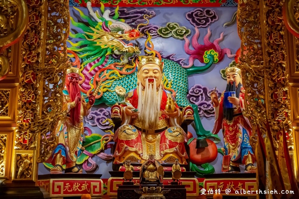 桃園大園仁壽宮｜供奉感天大帝藥師佛求藥籤，高30米九龍通天柱