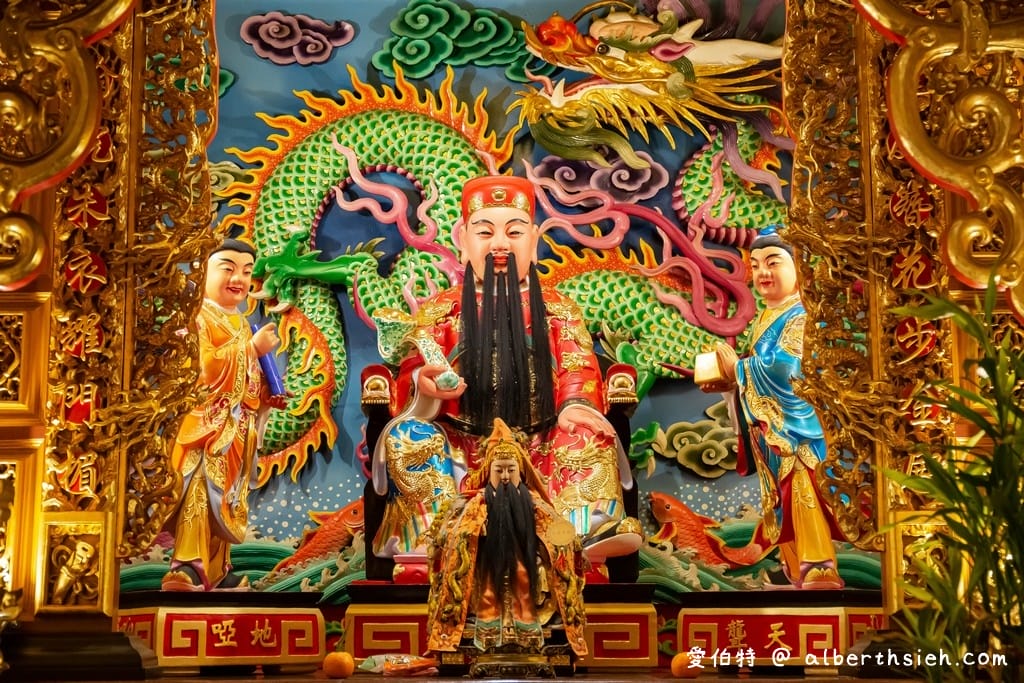 桃園大園仁壽宮｜供奉感天大帝藥師佛求藥籤，高30米九龍通天柱