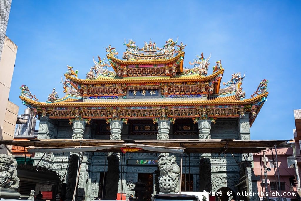 桃園大園仁壽宮｜供奉感天大帝藥師佛求藥籤，高30米九龍通天柱