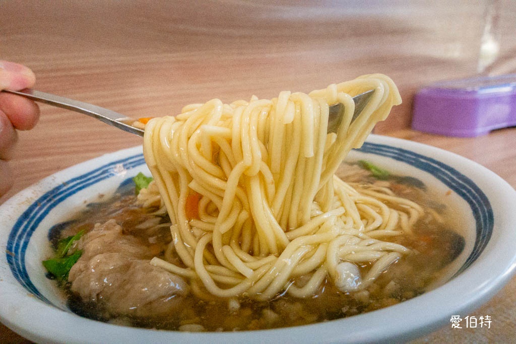 桃園陳記涼麵蒜味肉羹｜建新公園早午餐，蒜味真的很狂 @愛伯特