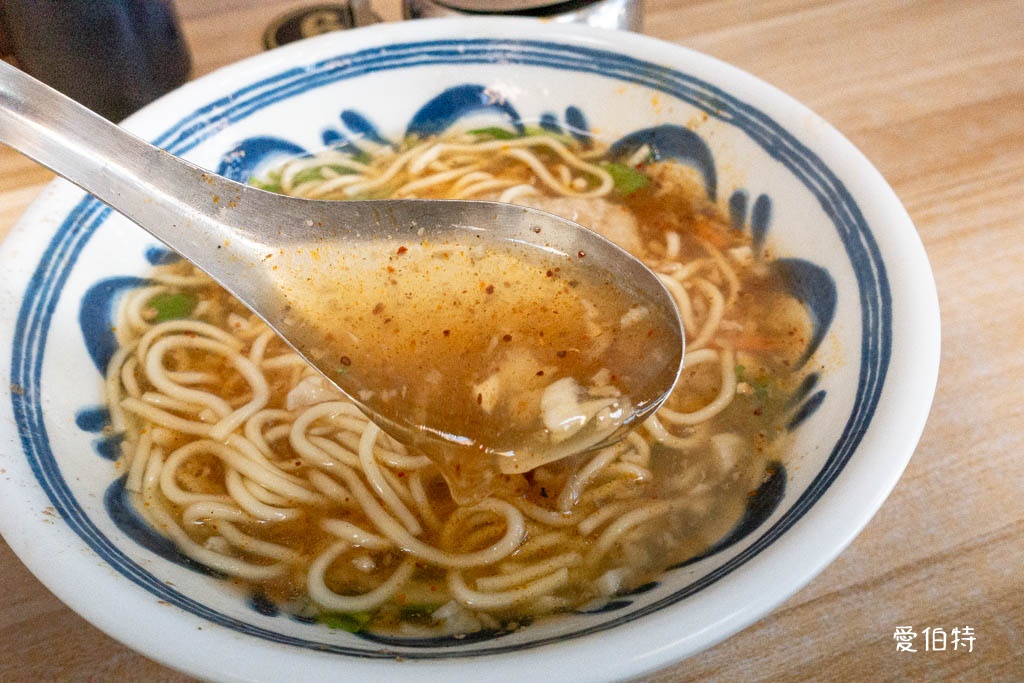 桃園陳記涼麵蒜味肉羹｜建新公園早午餐，蒜味真的很狂 @愛伯特