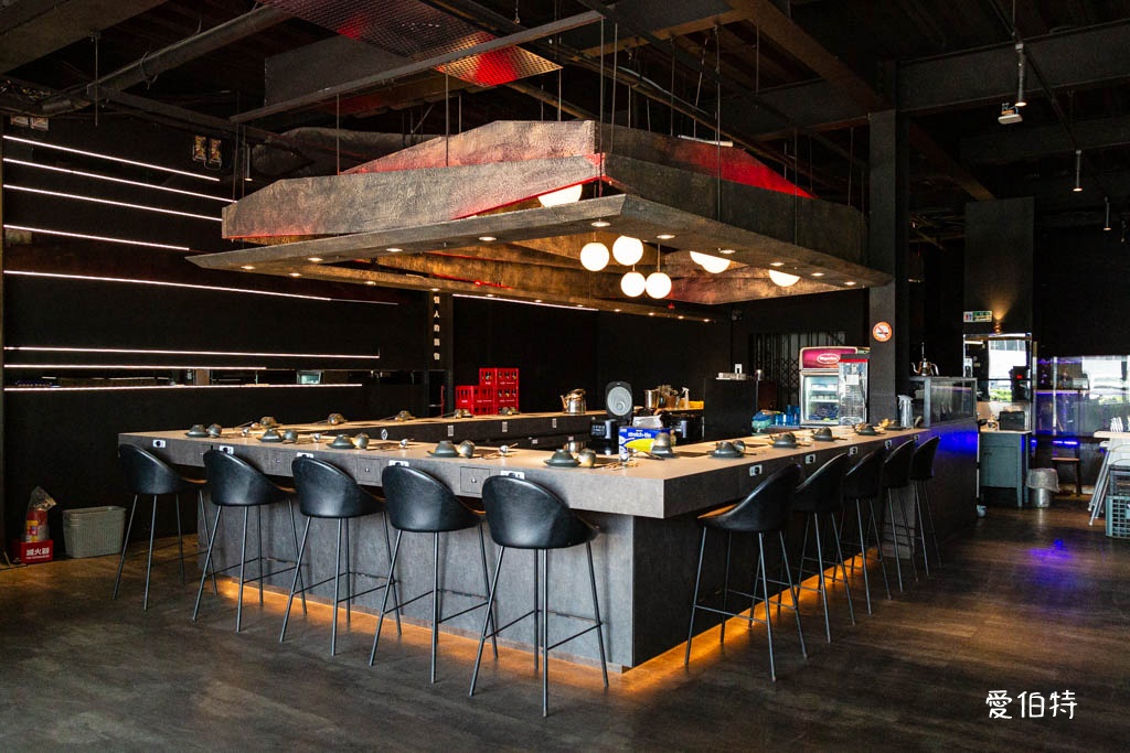 桃園海鮮火鍋推薦｜派大鮮精緻鍋物，現撈現殺龍虎石斑，免費停車 @愛伯特