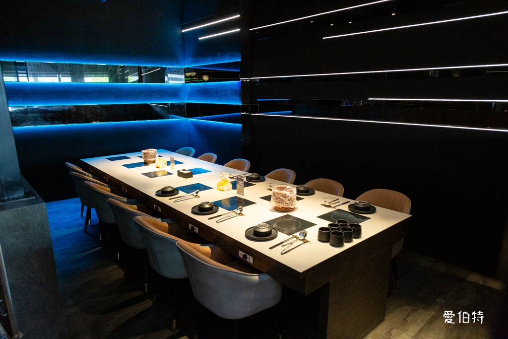 桃園海鮮火鍋推薦｜派大鮮精緻鍋物，現撈現殺龍虎石斑，免費停車 @愛伯特