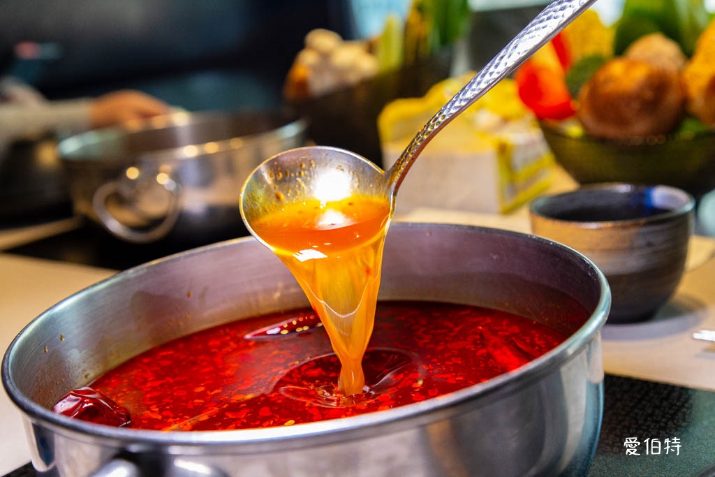 桃園海鮮火鍋推薦｜派大鮮精緻鍋物，現撈現殺龍虎石斑，免費停車 @愛伯特