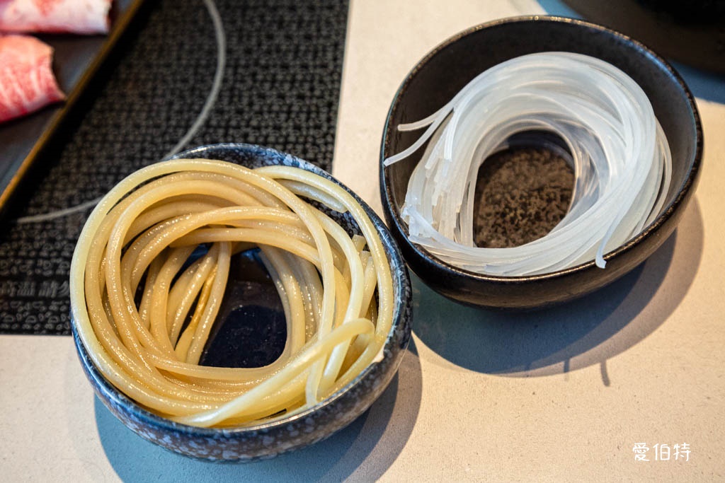 桃園海鮮火鍋推薦｜派大鮮精緻鍋物，現撈現殺龍虎石斑，免費停車 @愛伯特