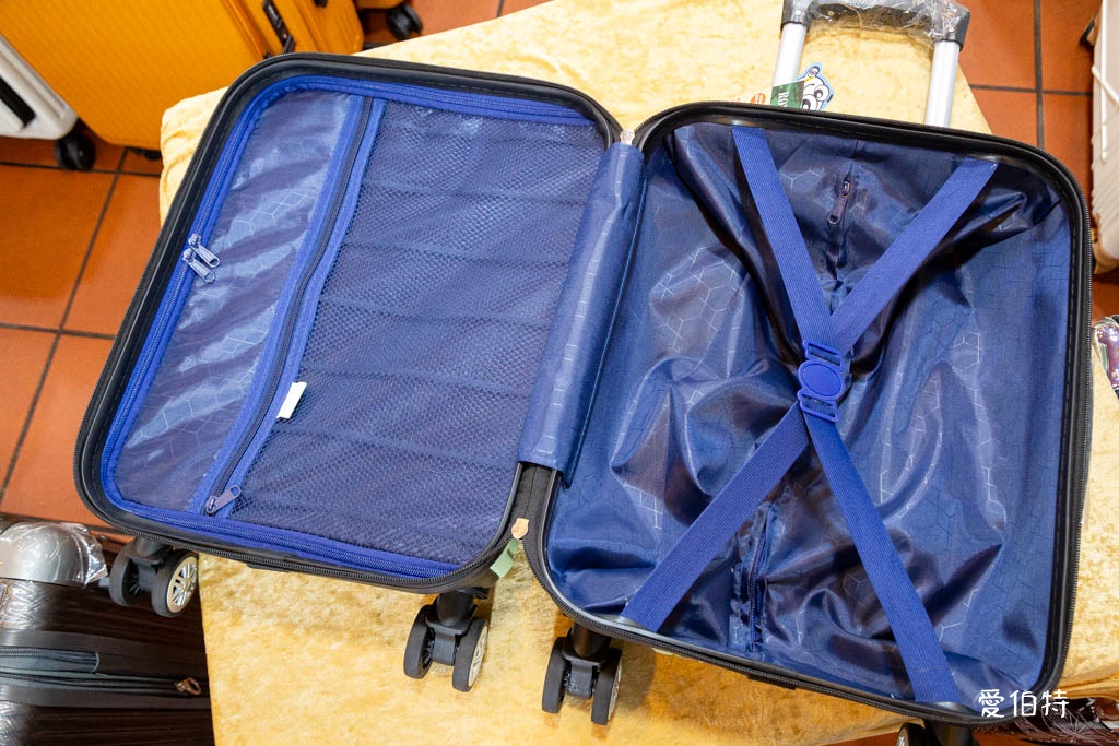 2025桃園龍潭加賀屋行李箱工廠直營特賣會｜登機箱990元起，一年保固，終身保修 @愛伯特