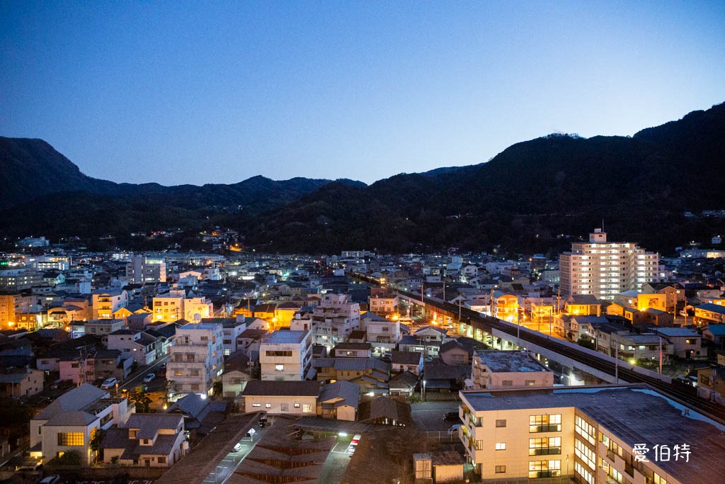 九州別府飯店推薦｜龜之井酒店，別府站5分鐘，房間大溫泉泡湯 @愛伯特