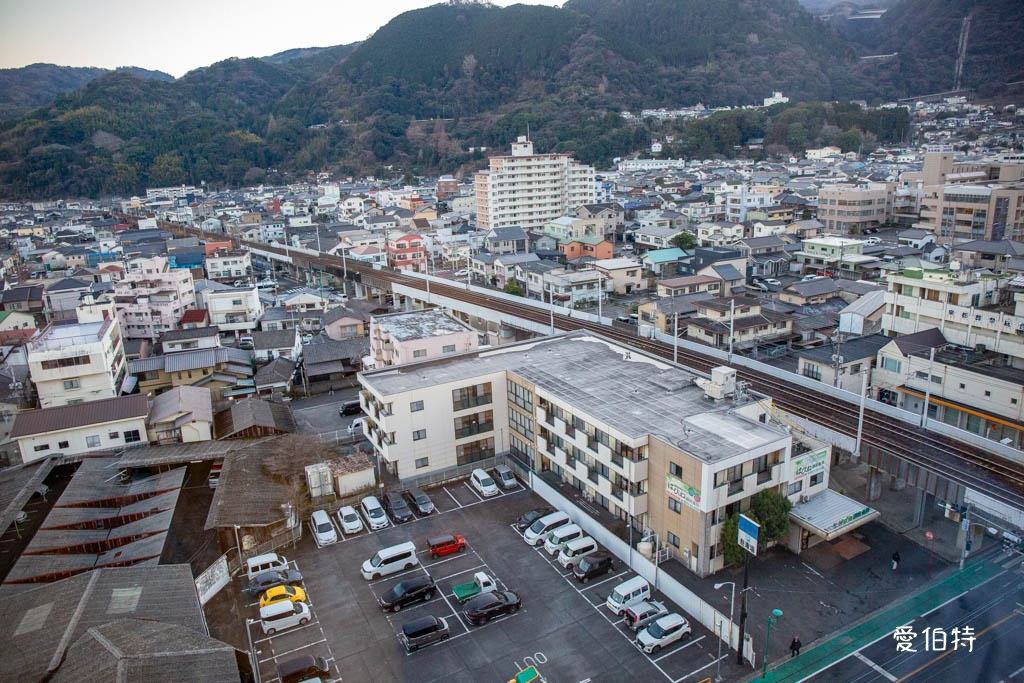 九州別府飯店推薦｜龜之井酒店，別府站5分鐘，房間大溫泉泡湯 @愛伯特