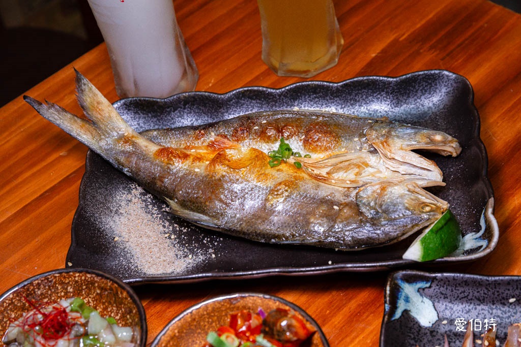 四國聚十屋｜桃園居酒屋推薦，超有日本味，生蠔好吃清酒好喝 @愛伯特