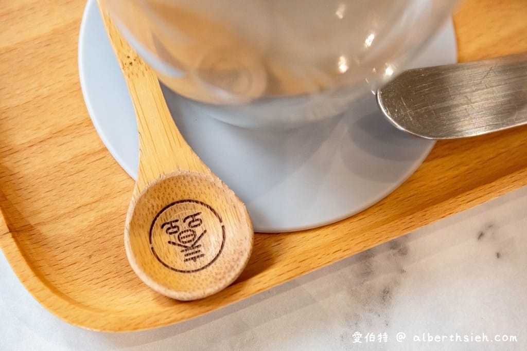 蠢咖啡Dumb Coffee｜桃園龜山咖啡廳，不限時有插座