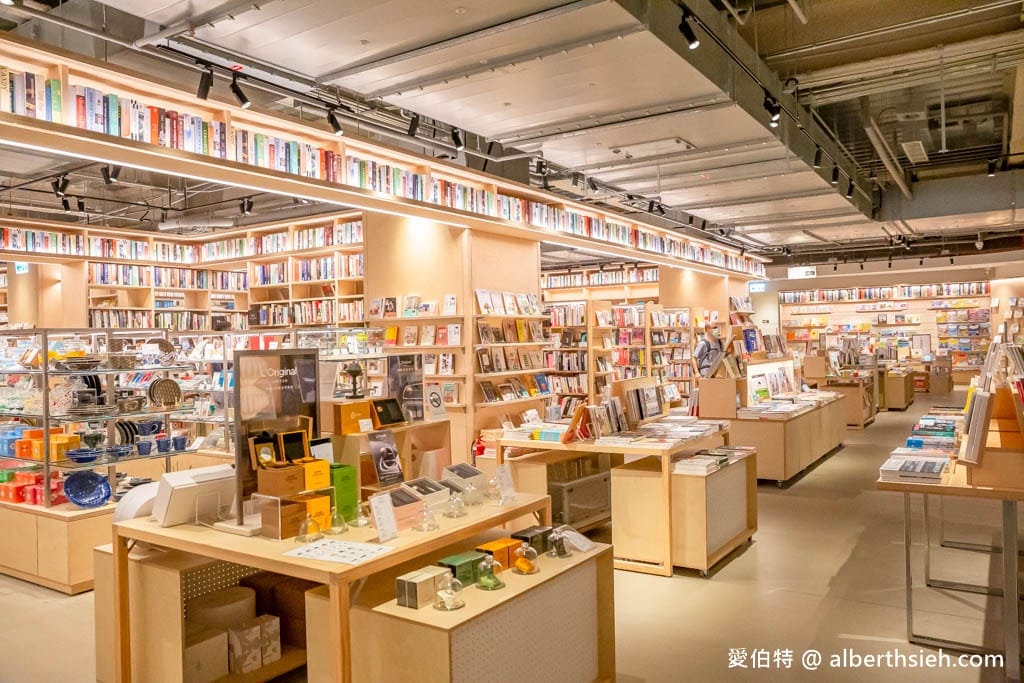 桃園蔦屋書店/WIRED TOKYO藝文店，融合書香與咖啡香