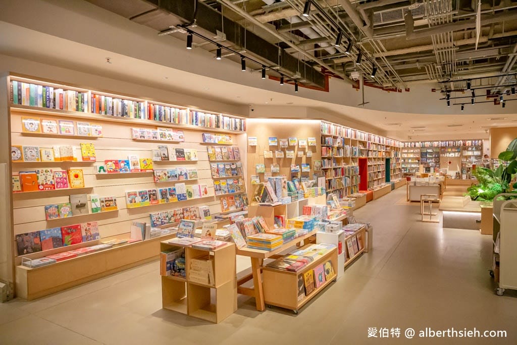 桃園蔦屋書店/WIRED TOKYO藝文店，融合書香與咖啡香