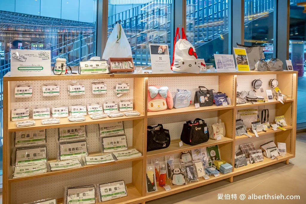 桃園蔦屋書店/WIRED TOKYO藝文店，融合書香與咖啡香