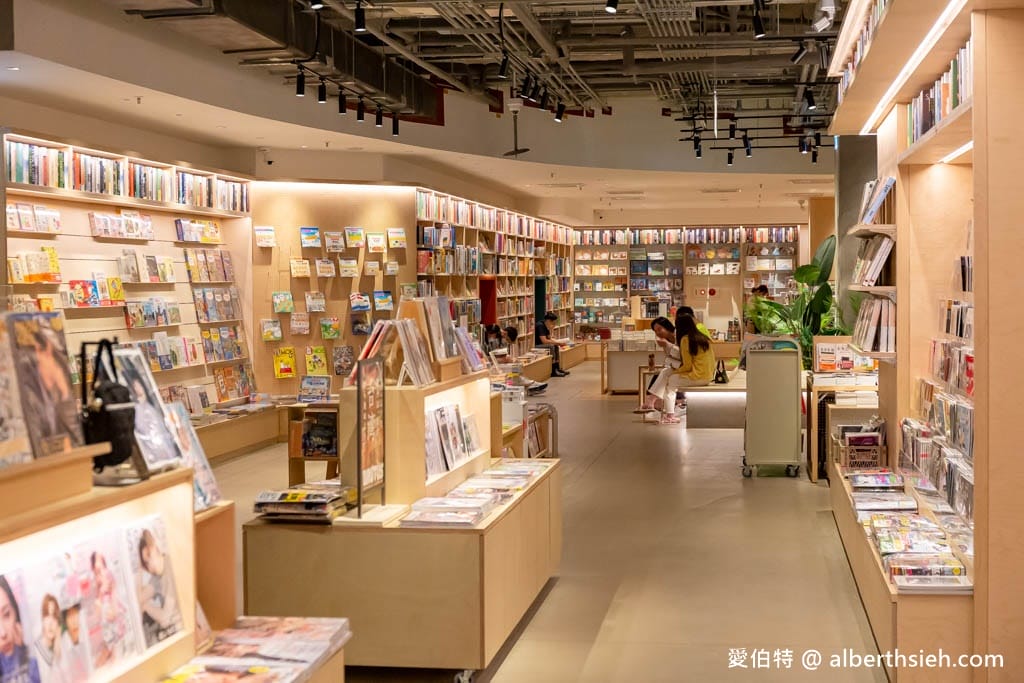 桃園蔦屋書店/WIRED TOKYO藝文店，融合書香與咖啡香