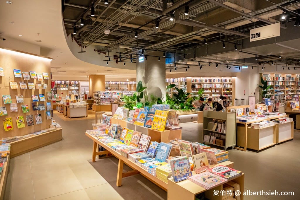 桃園蔦屋書店/WIRED TOKYO藝文店，融合書香與咖啡香