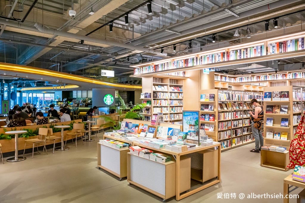 桃園蔦屋書店/WIRED TOKYO藝文店，融合書香與咖啡香