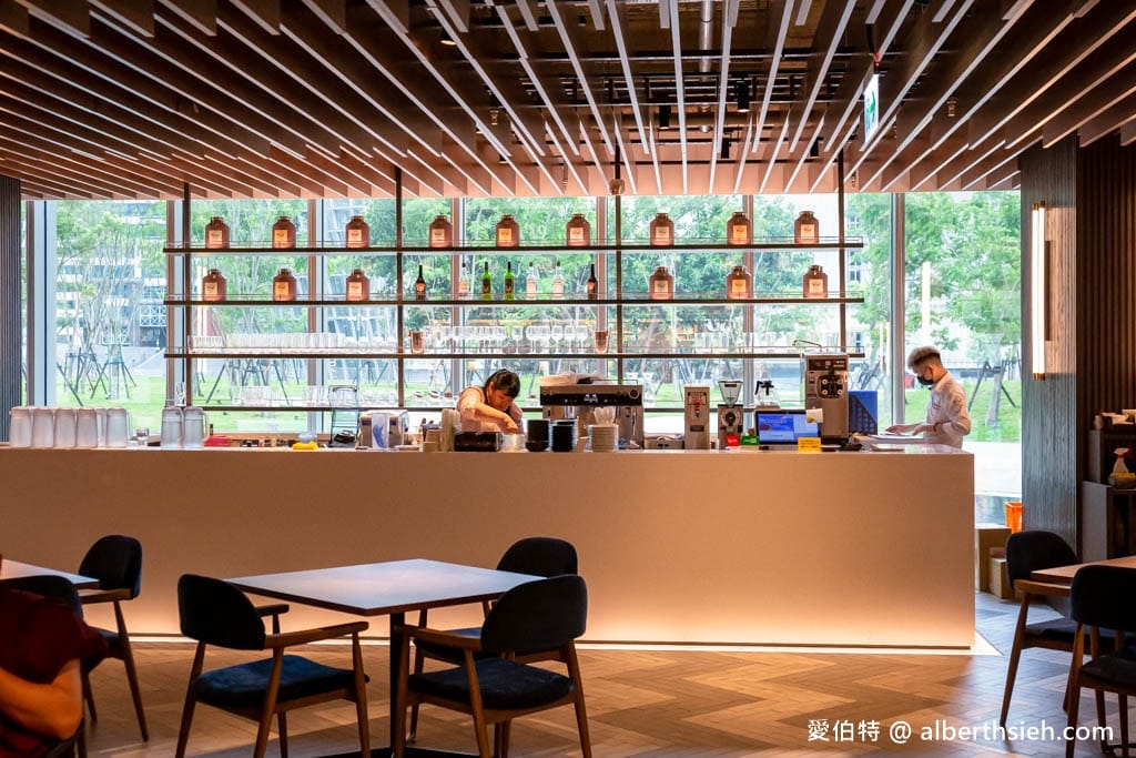 桃園蔦屋書店/WIRED TOKYO藝文店，融合書香與咖啡香