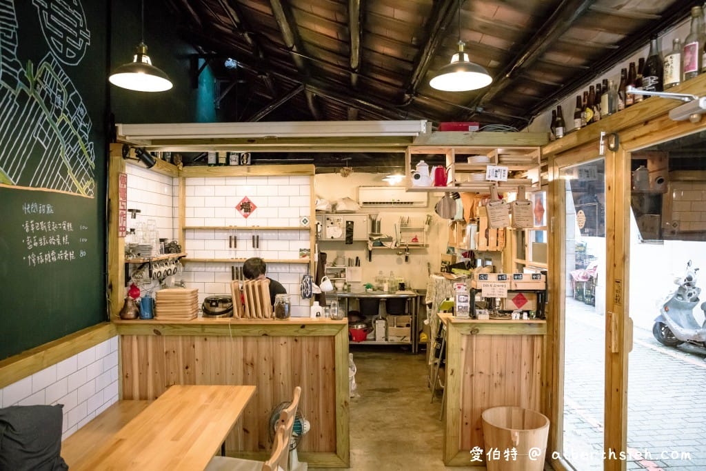 大溪老街咖啡館｜草店尾事務所，和平老街旁與世隔絕老宅咖啡廳