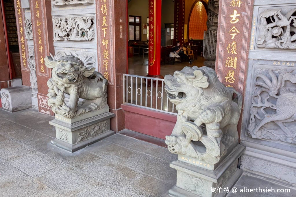 桃園平鎮廣隆宮｜全台最大最高坐姿石雕土地公