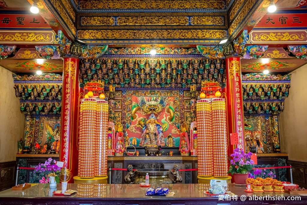 桃園平鎮廣隆宮｜全台最大最高坐姿石雕土地公