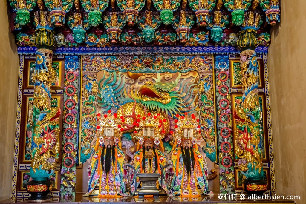 桃園平鎮廣隆宮｜全台最大最高坐姿石雕土地公