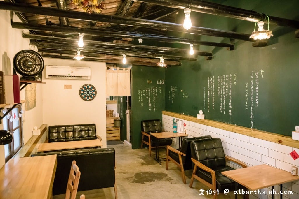 大溪老街咖啡館｜草店尾事務所，和平老街旁與世隔絕老宅咖啡廳