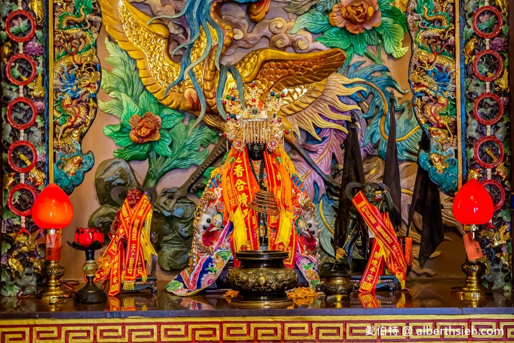 桃園平鎮廣隆宮｜全台最大最高坐姿石雕土地公