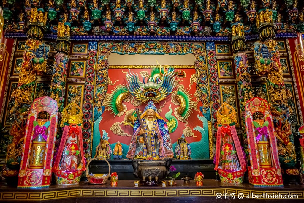 桃園平鎮廣隆宮｜全台最大最高坐姿石雕土地公