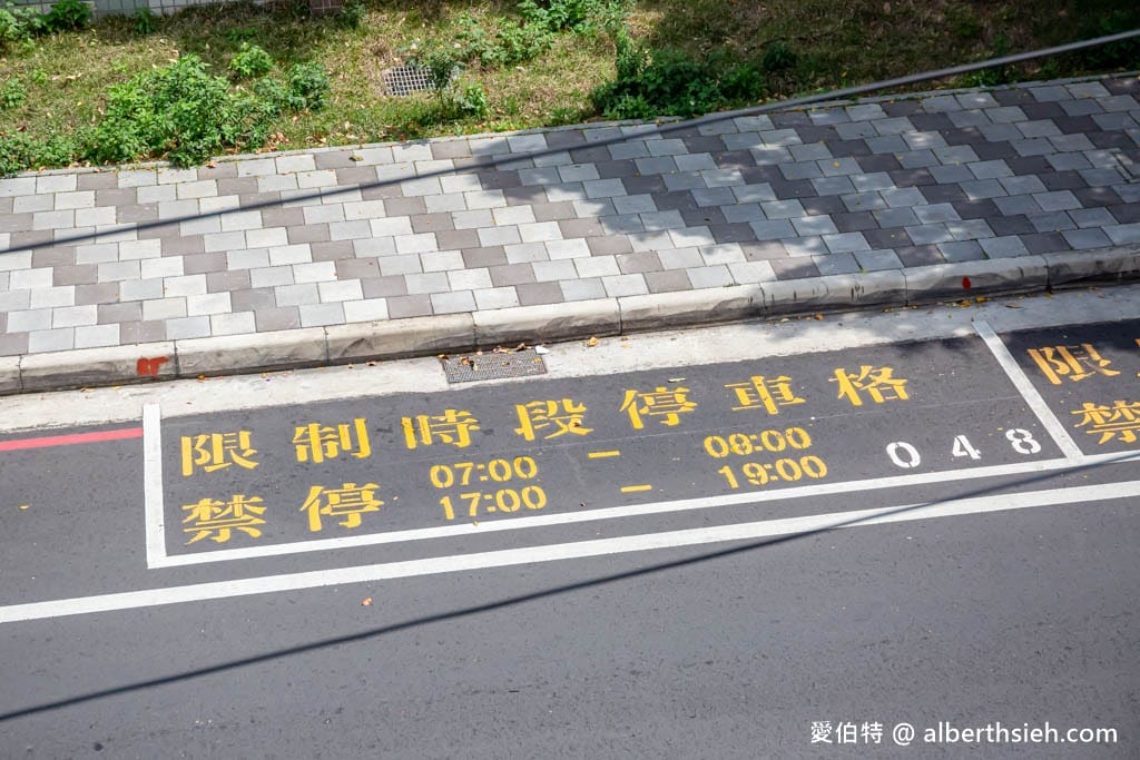 桃園平鎮廣隆宮｜全台最大最高坐姿石雕土地公