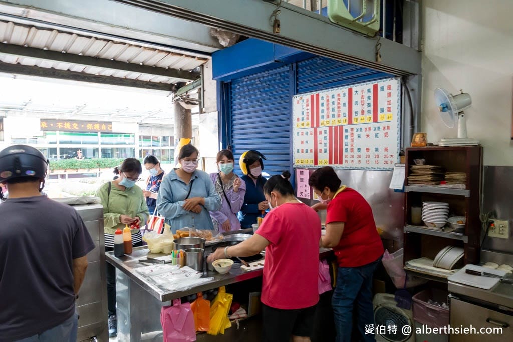 聖保祿前傳統早餐店｜桃園後站美食，菜單手工蛋餅、水煎包好吃