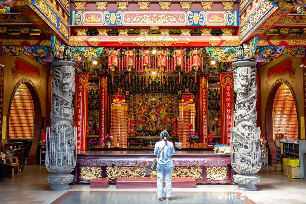 桃園平鎮廣隆宮｜全台最大最高坐姿石雕土地公