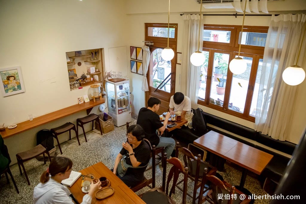 桃園咖啡廳推薦｜隱藏巷弄老宅咖啡「只是光影」，地圖找不到的文青秘境