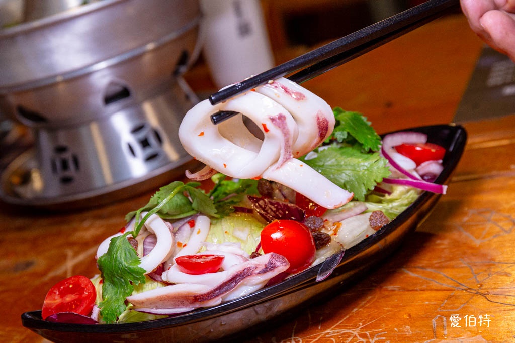 薑太宮市井小火鍋楊梅店,麻辣醬香火鍋雞必點 @愛伯特