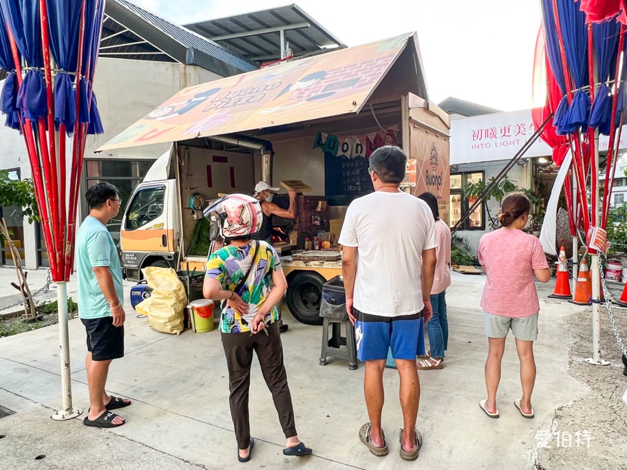 中壢龍岡龍來餐車市集，天天不同鹹甜餐車任你挑，不用再煩惱吃什麼 @愛伯特